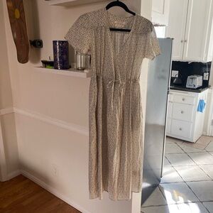 Dawn dress in creme strawberry